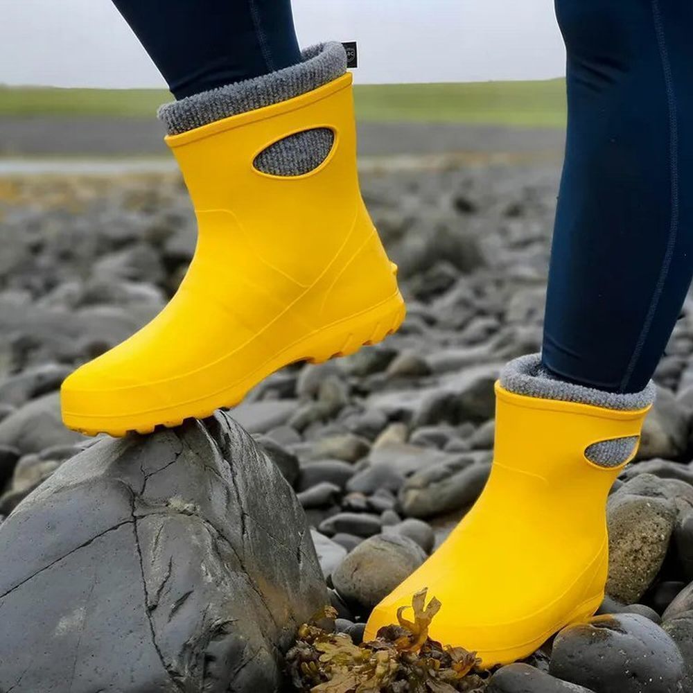 Leon Boots Ultralight Yellow Ladies Ankle Boots - Size 4 - Old Railway Line Garden Centre