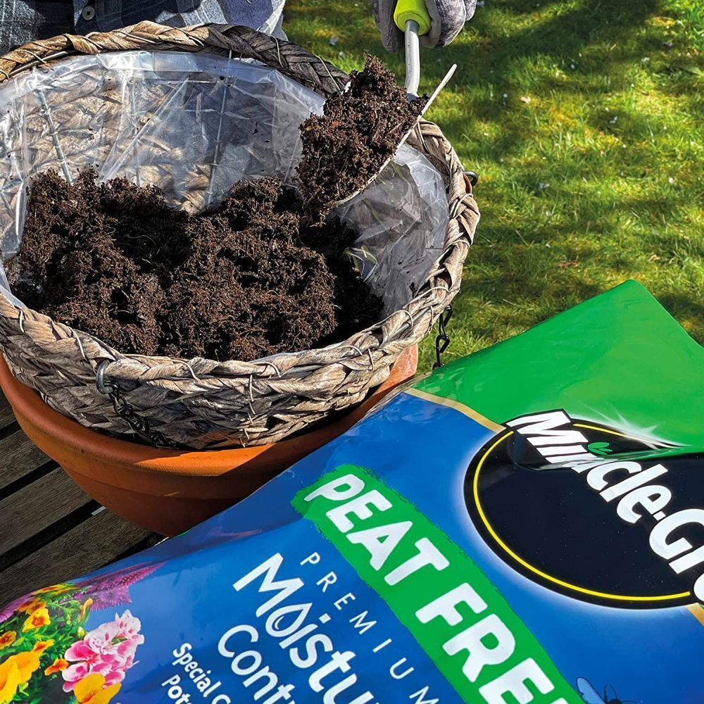 Miracle - Gro 10L Premium Moisture Control Peat Free Compost - Old Railway Line Garden Centre