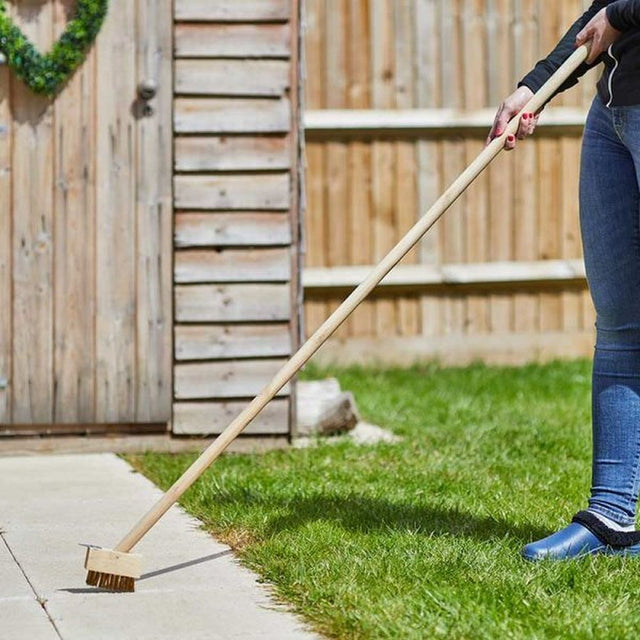Smart Garden 1.4m Patio Brush & Spare Head - Old Railway Line Garden Centre