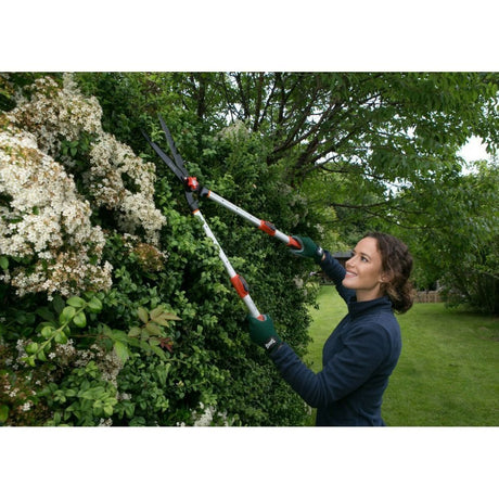 Wilkinson Sword Telescopic Hedge Shears - Old Railway Line Garden Centre