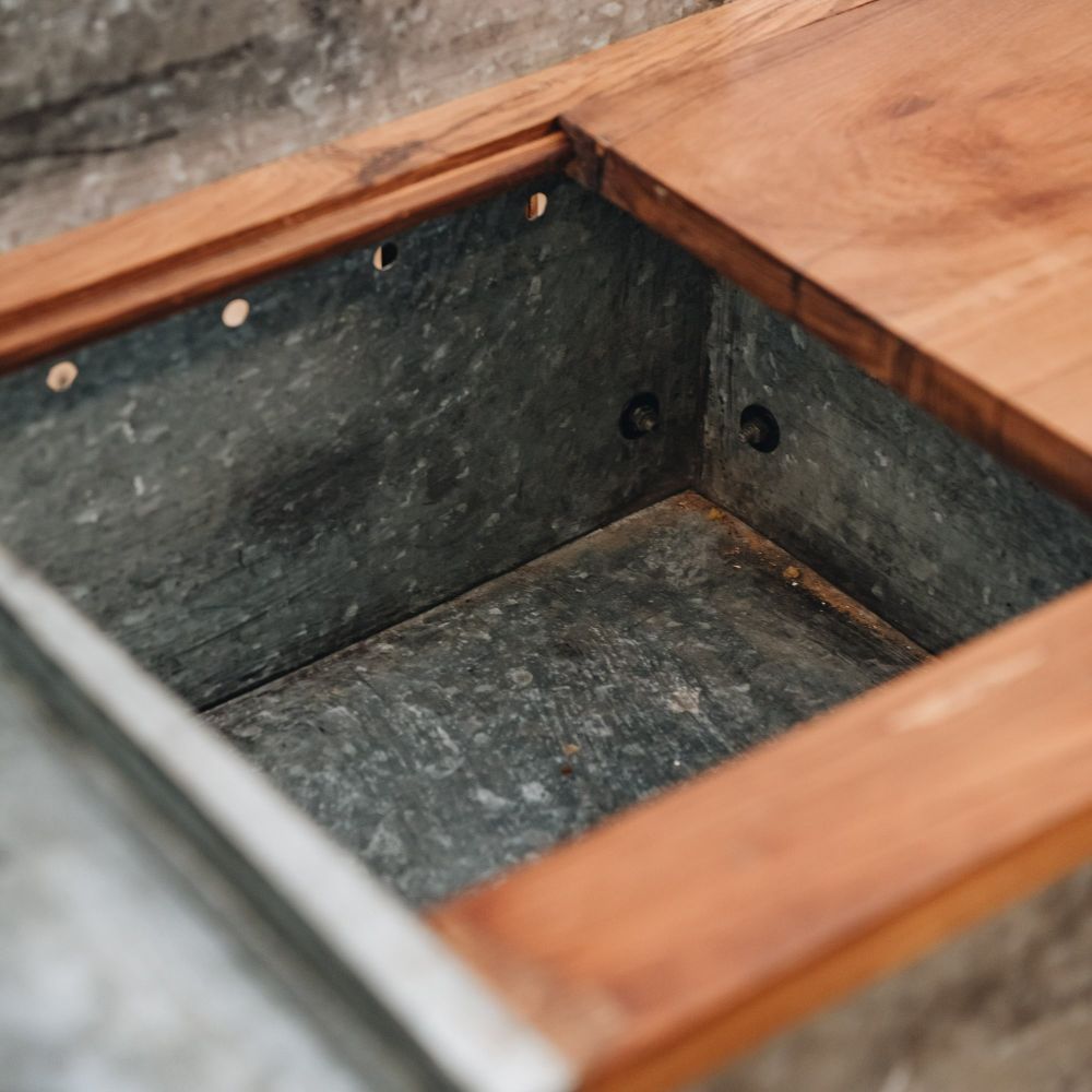 Wilstone 102cm Galvanised Steel Garden Potting Table - Old Railway Line Garden Centre